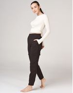 24IOMM210002-PANTALON-TREMELLA_Negro_01