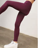 00CWKM180004-LEGGING-PRESSURE_purpura-02