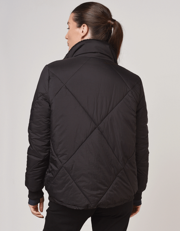 CAMPERA-VALDELEN-Negro