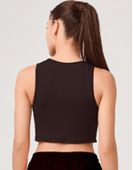 25VWKM260005-CROP-TOP-CEFIRO-negro-02