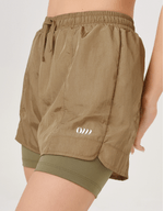 SHORT-YANG-verde-seco