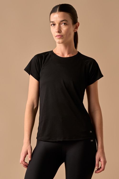Remera Curved