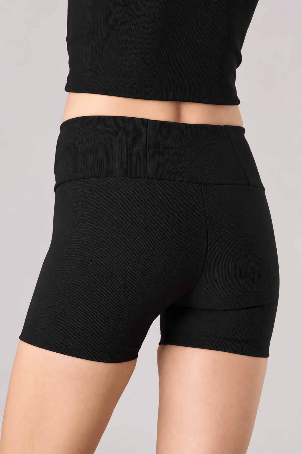 Short-Combustion-negro-1
